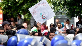 انتخابات الجزائر.. الهوة تتعمق بين الجيش والحراك