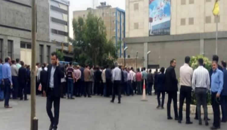 احتجاج عمال مترو طهران