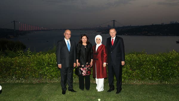 أردوغان يلتقي صالح وسط غارات تركية على شمال العراق