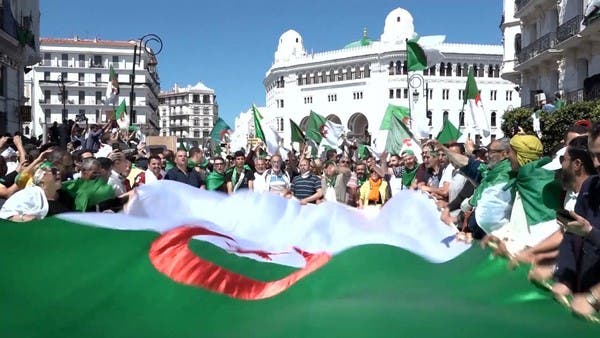 الجمعة الـ16.. تظاهرات جزائرية رفضا لرموز النظام السابق