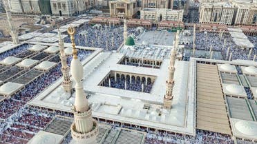 Saudi Al-Masjid aN-Nabawi Mosque in Medina Eid al-Fitr prayer. (SPA)