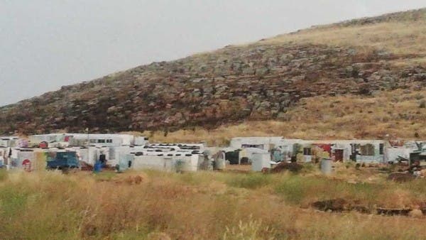إقفال مخيم لنازحين سوريين في لبنان.. واتهام بالعنصرية