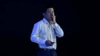 Man pours water on Baidu CEO at AI conference
