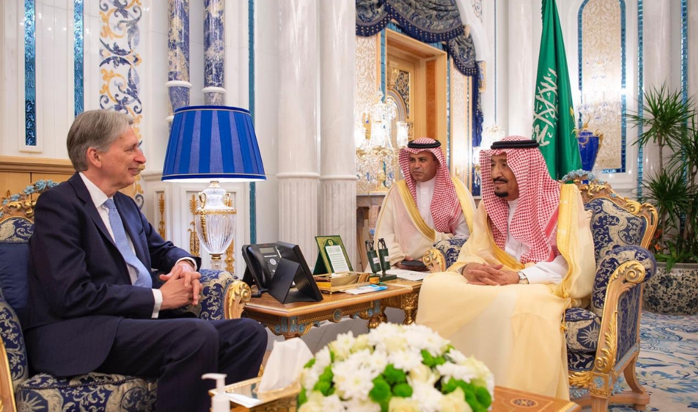 Saudi Arabia’s King Salman bin Abdulazizhas meets British treasury chief Philip Hammond (SPA)