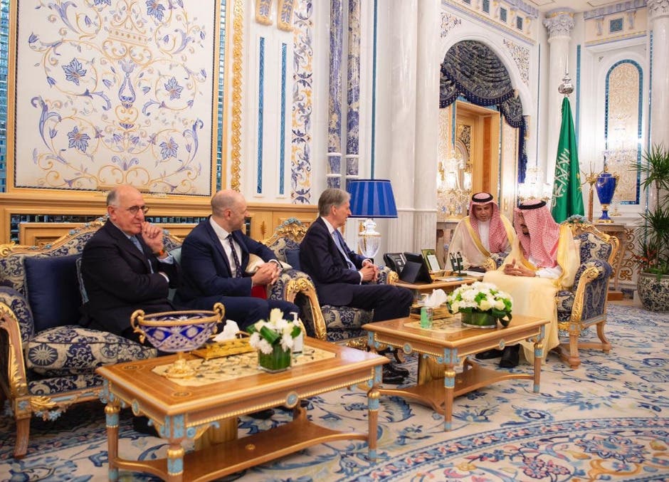 Saudi Arabia’s King Salman bin Abdulazizhas meets British treasury chief Philip Hammond (SPA)