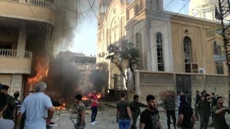 صور.. انفجار سيارة مفخخة قرب كنيسة في القامشلي بسوريا