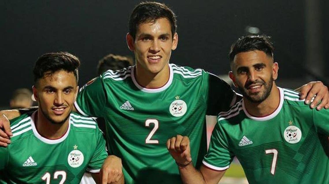 رياض محرز مع رفقة كل من عيسى ماندي وآدم أوناس