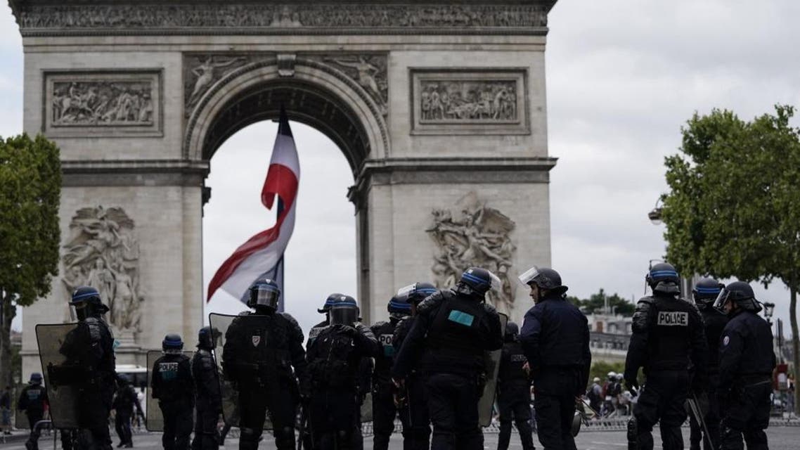 Paris Champs Elysees - AFP