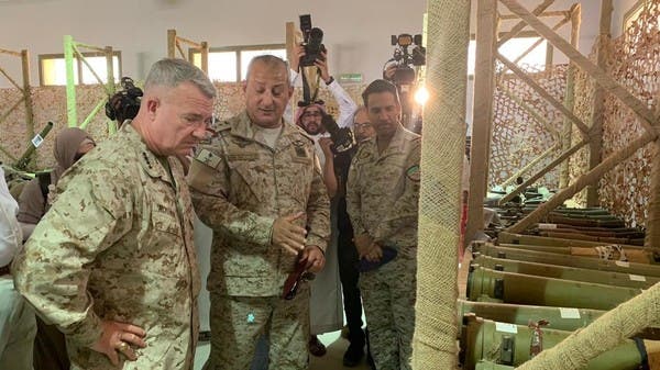 قائد القيادة المركزية الأميركية يشاهد صواريخ الحوثيين على السعودية