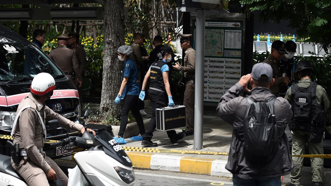 Police and members of the explosive ordinance disposal unit gather at the scene of an explosion in Bangkok on August 2, 2019. (AFP)
