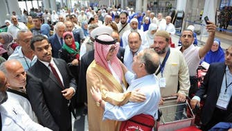 لبنانی عازمین حج کو رخصت کرنے کے لیے سعودی سفیر بیروت ایئرپورٹ پر
