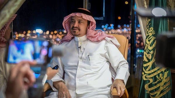 وزير الحج يدعو دول العالم للتريث في إبرام عقود العمرة