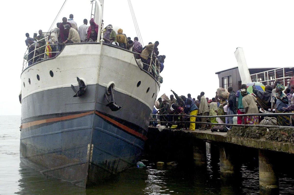 More than a dozen feared drowned in DR Congo shipwreck