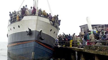 An overcrowded ship threatens to capsize as refugees leave Goma to Bukavu at the extreme south of the lake Kivu in the Democratic Republic of Congo. (File photo: AFP)
