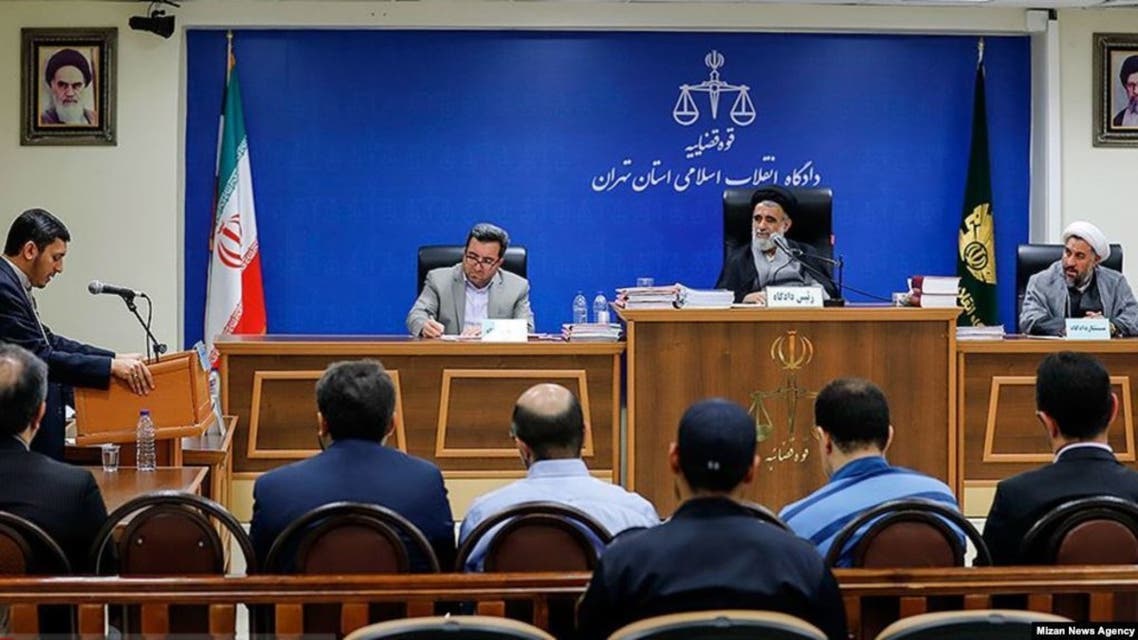 جلسة محاكمة المتهمين بقضية سرقة العملة الصعبة