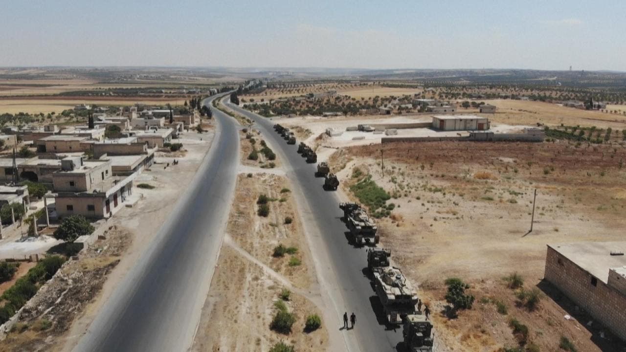 الفصائل المسلحة تنسحب من خان شيخون وحصار النقطة التركية