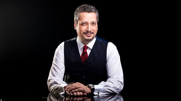 "بيشغلوا بناتهم خادمات".. إيقاف مذيع مصري أهان الصعايدة