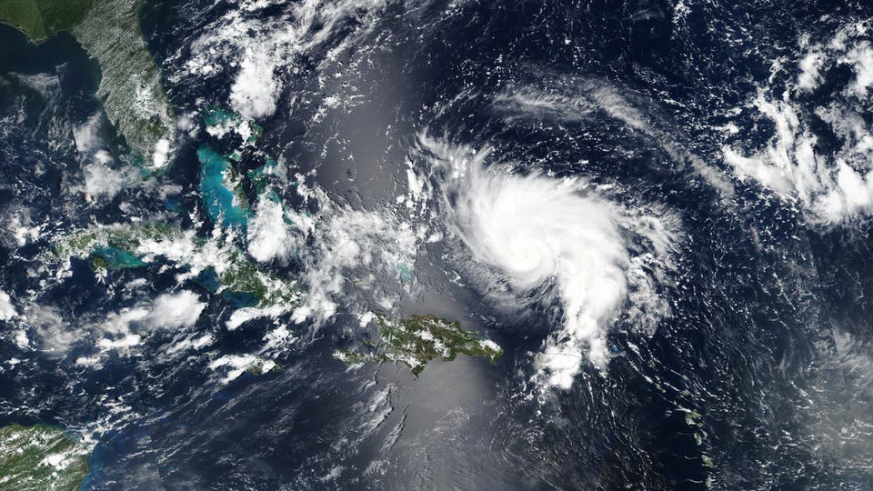 فلوريدا تتأهب لإعصار"دوريان" طوارئ وإلغاء رحلة لترمب D3a54d28-c09c-4cb4-8a12-6df0c15355ce_16x9_1200x676