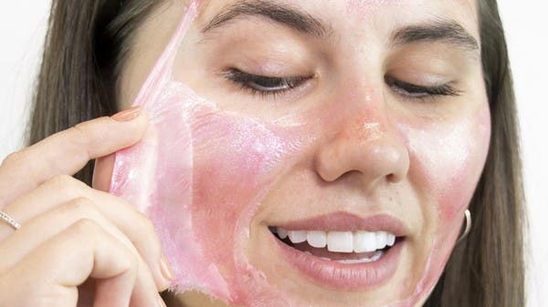 عناية تجميلية بالبطيخ تصلح ما أفسدته شمس الصيف