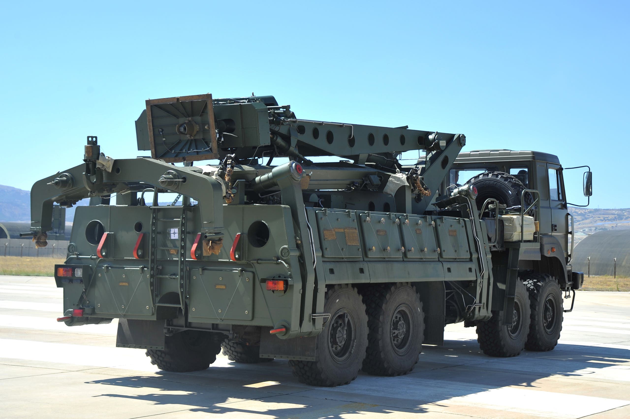 A part of a Russian S-400 defense system is seen after unloaded from a Russian plane at Murted Airport near Ankara, Turkey, August 27, 2019. (Reuters)