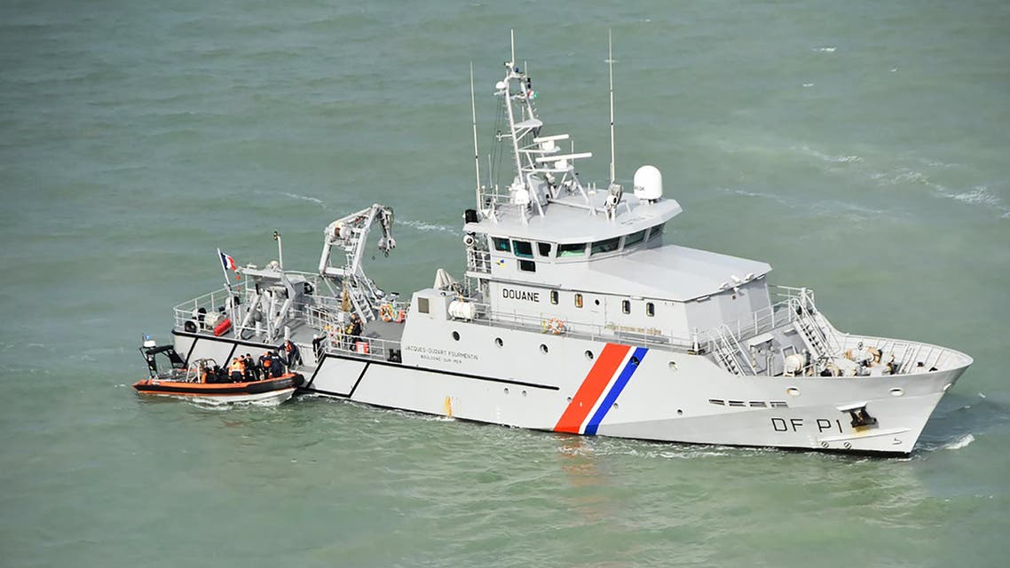 Migrants sitting in an inflatable dinghy rescued by French coast guards while trying to cross the Channel between France and Britain, off the coast of Graveline and the Cap Griz-Nez, on August 5, 2019. (File photo: AFP)