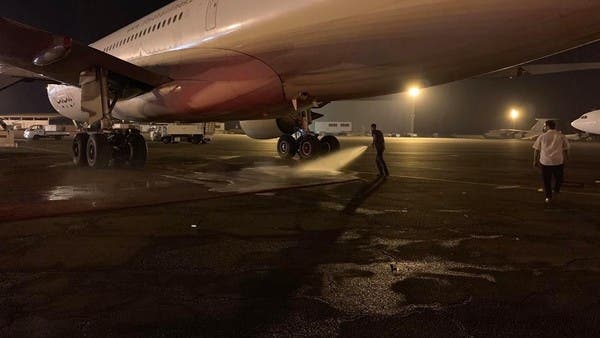 ليبيا.. قصف جوي يستهدف مطار معيتيقة بطرابلس
