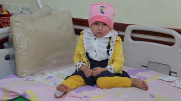  طفلة مريضة بالسرطان في اليمن