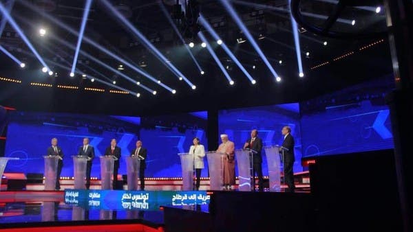 المرشحون لرئاسة تونس يبدأون أول مناظرة في تاريخ البلاد