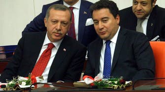تركيا.. حزب جديد بزعامة حليف سابق لأردوغان يُطلق الأربعاء