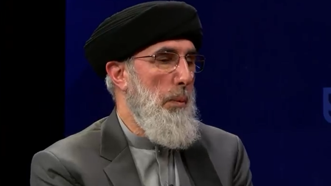 حکمتیار احمدشاه مسعود و امان الله خان را قهرمان ملی نمیداند