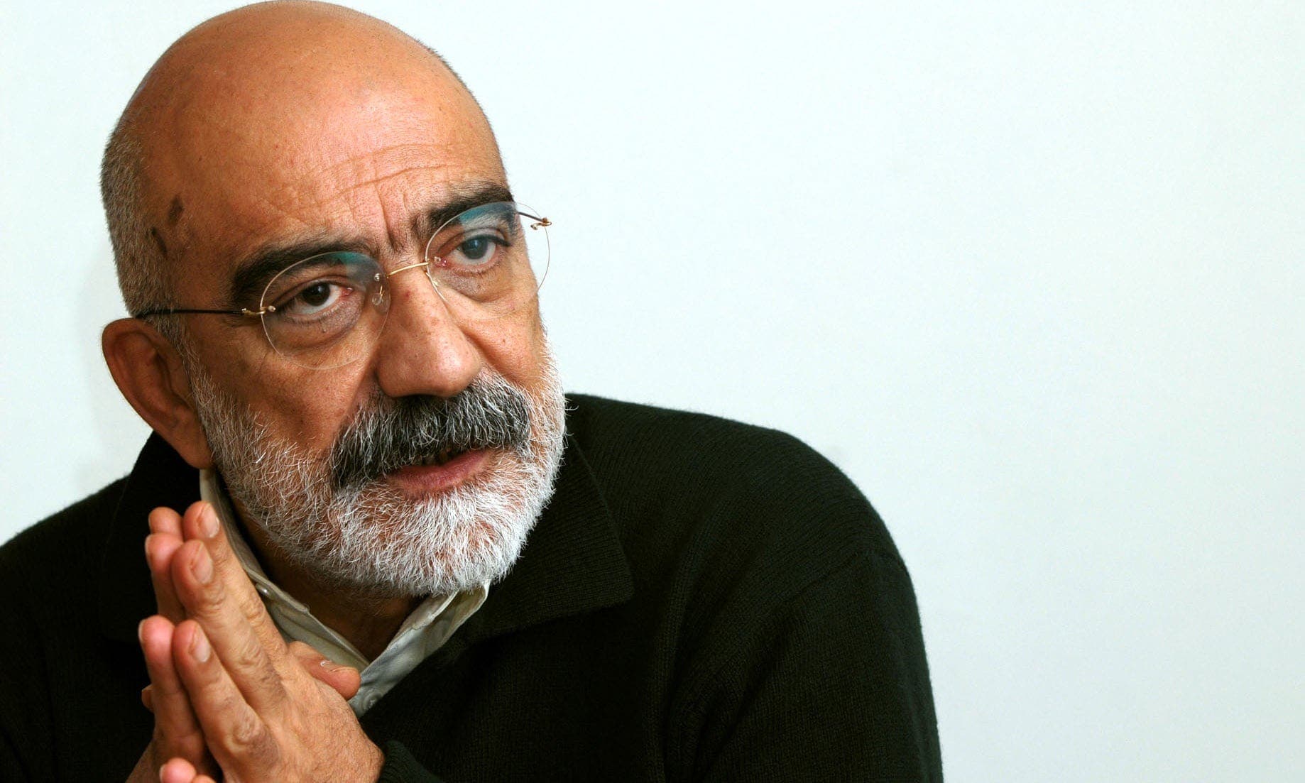 الكاتب التركي أحمد التان (أرشيفية)