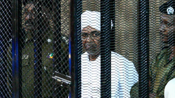 البشير أمام العدالة مجددا.. والسودانيون يشيحون بأنظارهم