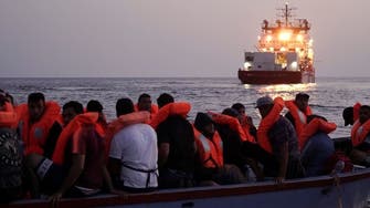 وفاة 12 مهاجرا على الأقل وفقد 10 بعد غرق 4 زوارق قبالة سواحل تونس