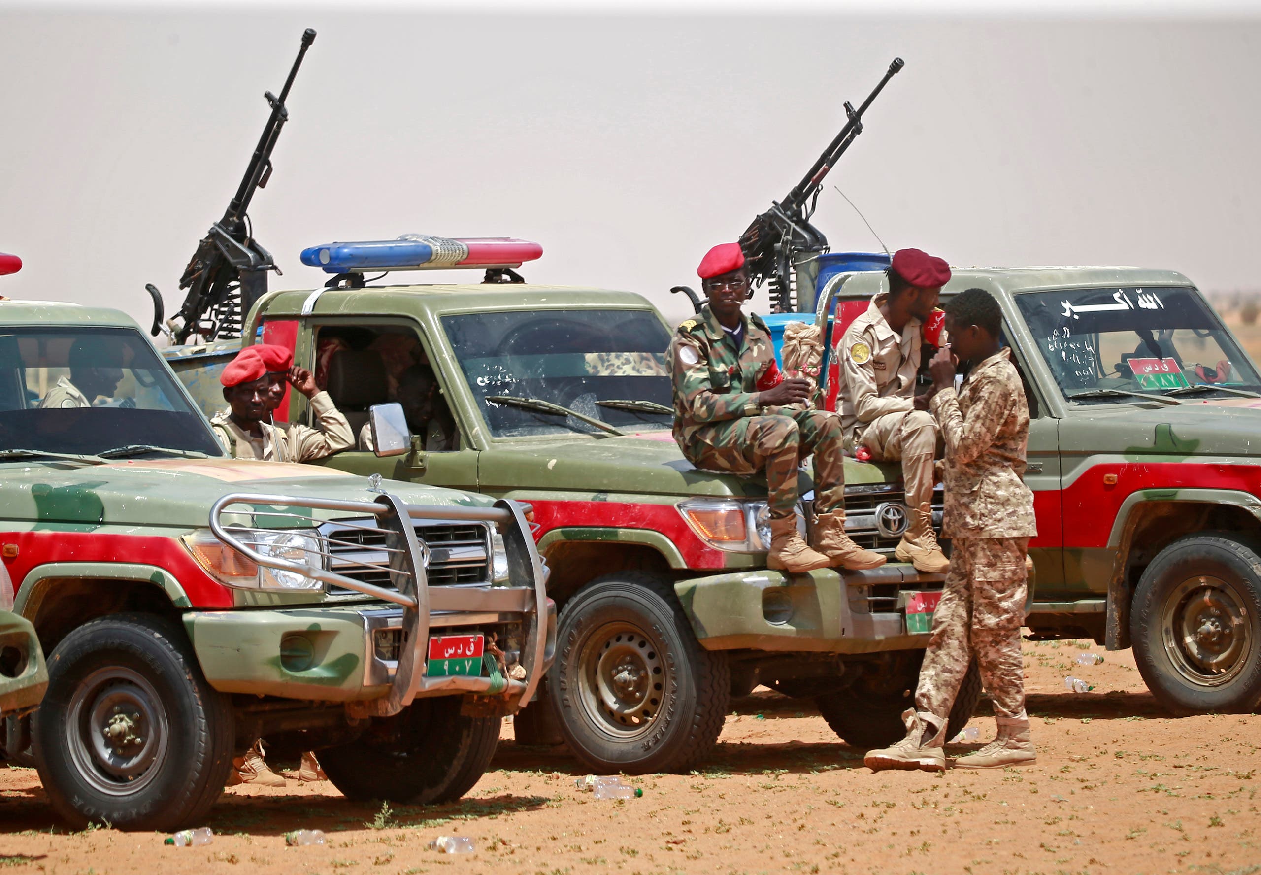 عناصر من قوات الدعم السريع عند الحدود السودانية (أرشيفية- فرانس برس)