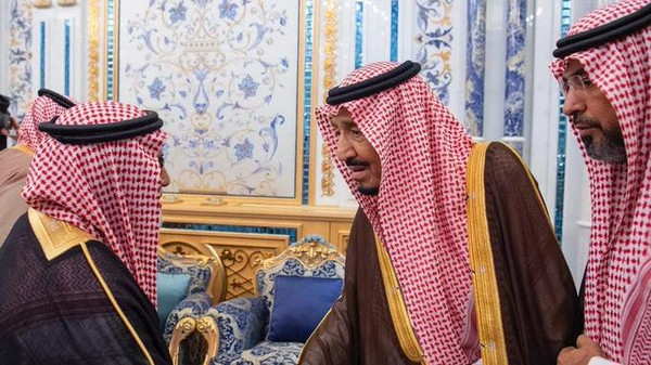 Saudi King, Crown Prince recieve family of late bodyguard Abdulaziz al-Faghm
