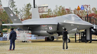 A model of the Lockheed Martin F-35 Lightning II is displayed during a press day of the Seoul International Aerospace and Defense Exhibition in Goyang, north of Seoul. (File Photo: Reuters)