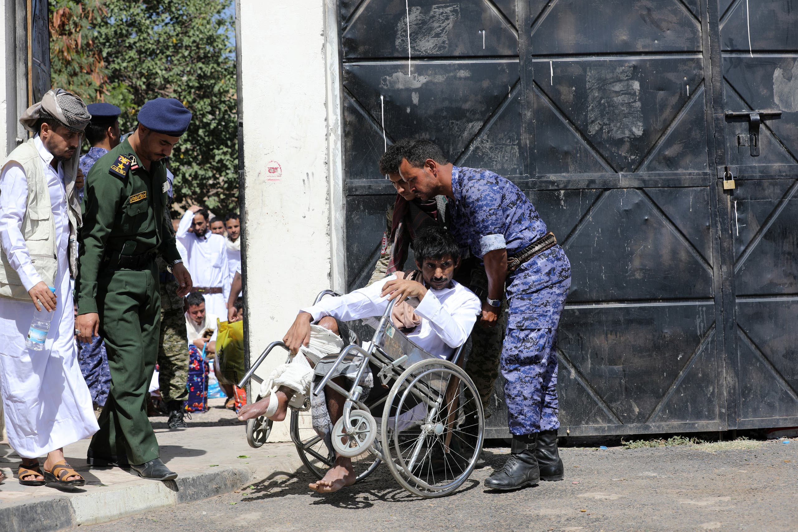 إطلاق سراح سجناء كانوا محتجزين في سجون العاصمة صنعاء (أرشيفية)