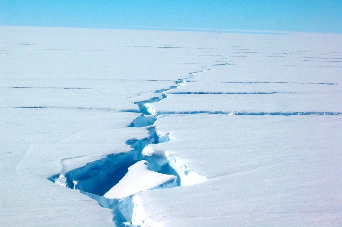 جبل جليدي أكبر من باريس 15 مرة ينفصل عن قارة أنتركتيكا 9f10a0d8-2589-4343-9508-e32bf49ccb06
