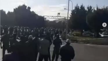 کارگران شرکت «آذرآب» اراک برای دومین روز متوالی اعتصاب کردند