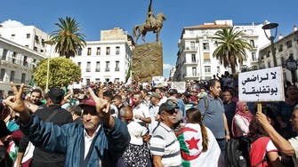 Algiers police prevent weekly student demo for first time 