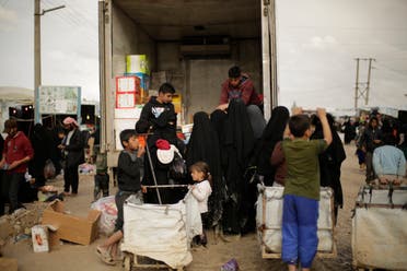 عائلات عناصر تنظيم داعش في مخيم الهول - اسوشيتد برس