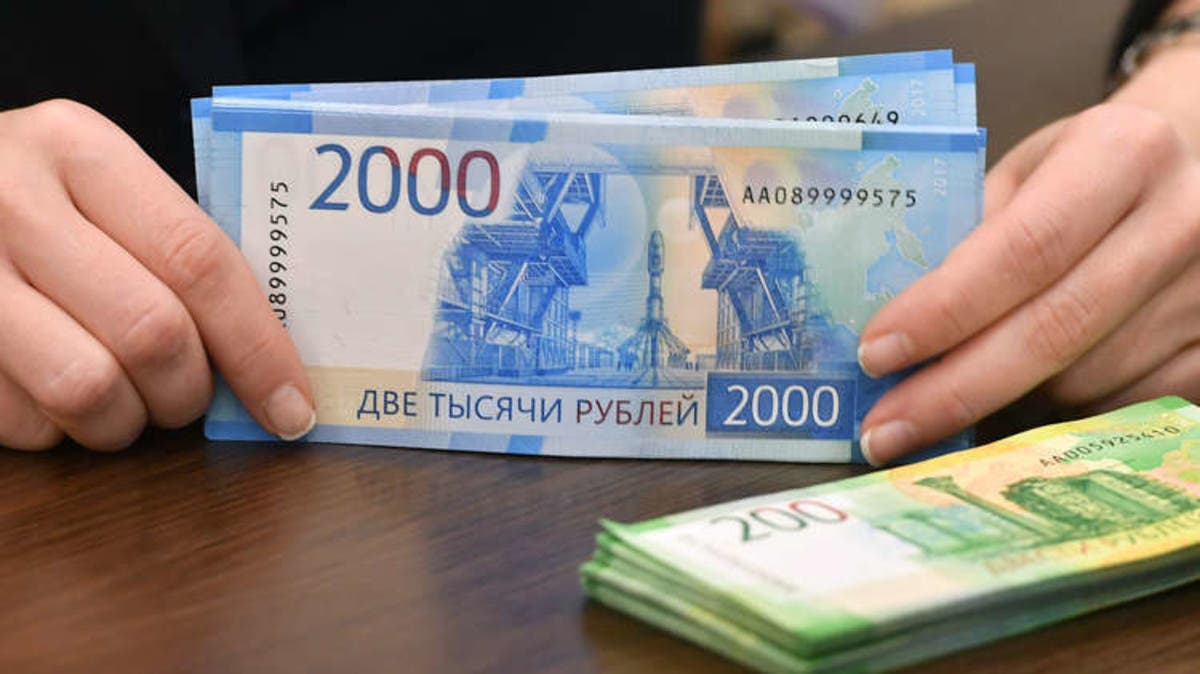 سعر الروبل مقابل الدولار بعد تصريح بوتين اعتماد العملة الروسية مقابل الغاز