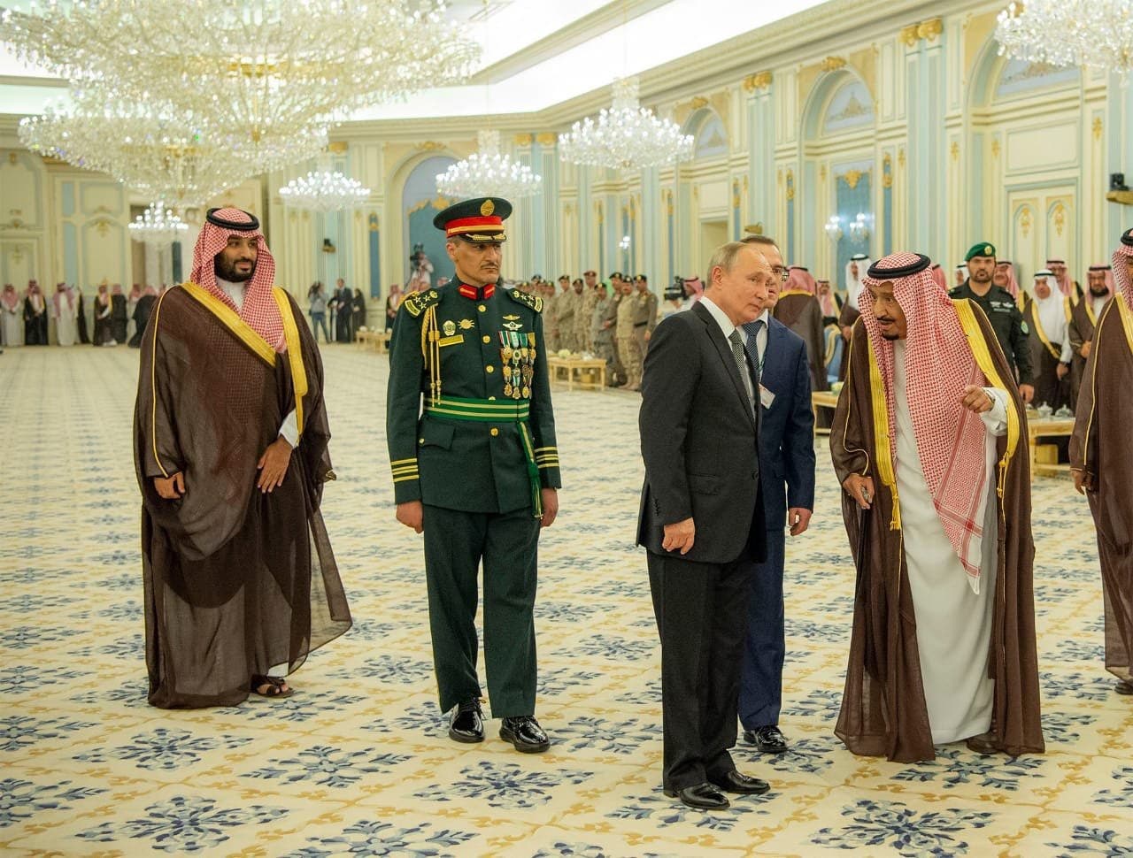 الملك سلمان والرئيس الروسي فلاديمير بوتين