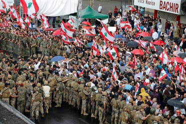 من تظاهرات لبنان(رويترز)