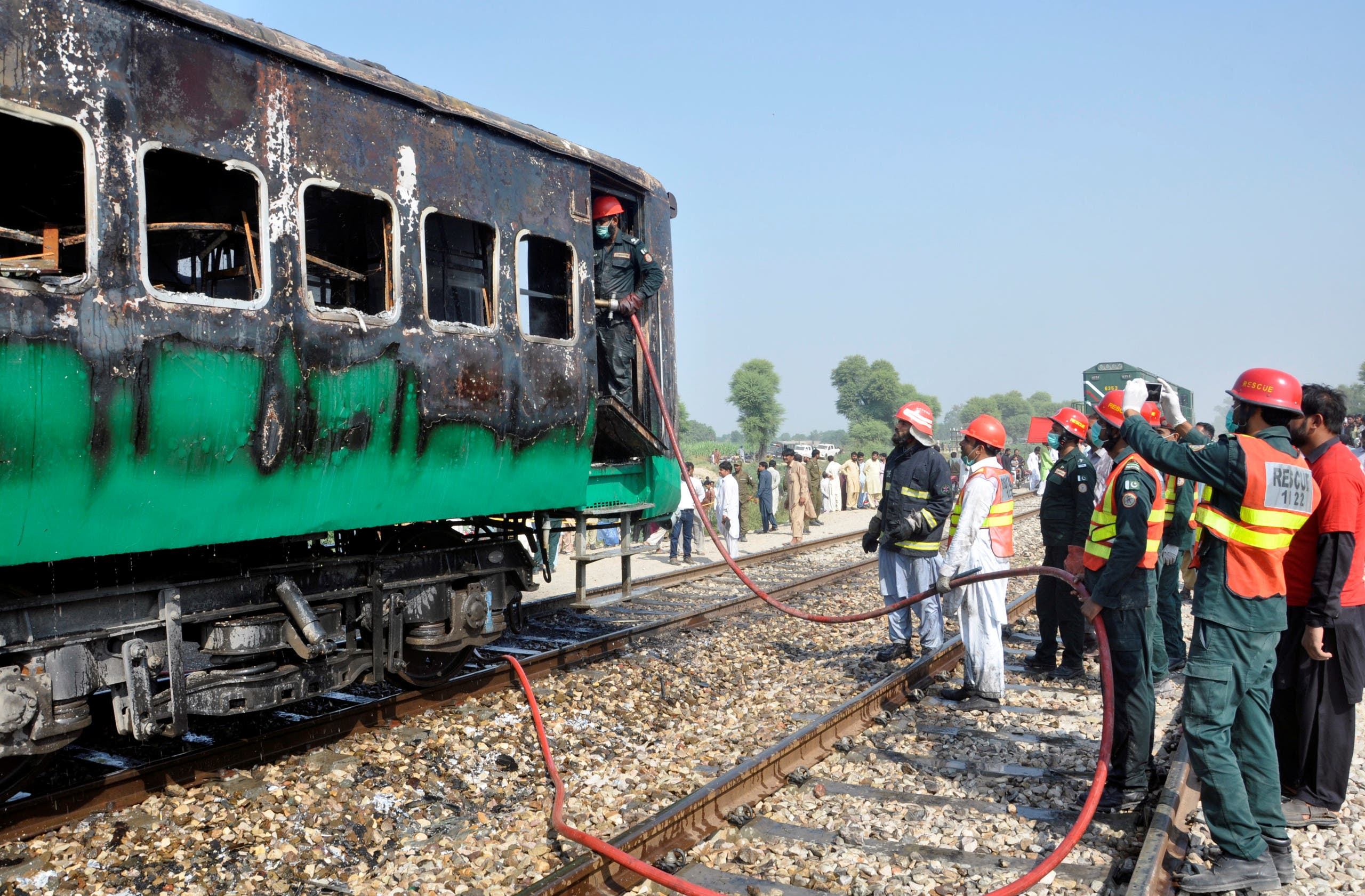من حادث قطار باكستان