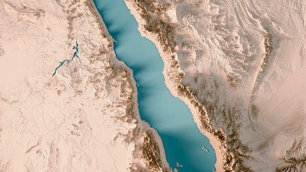 حريق يلتهم مركباً سياحياً جنوب مصر.. ومصرع أميركية