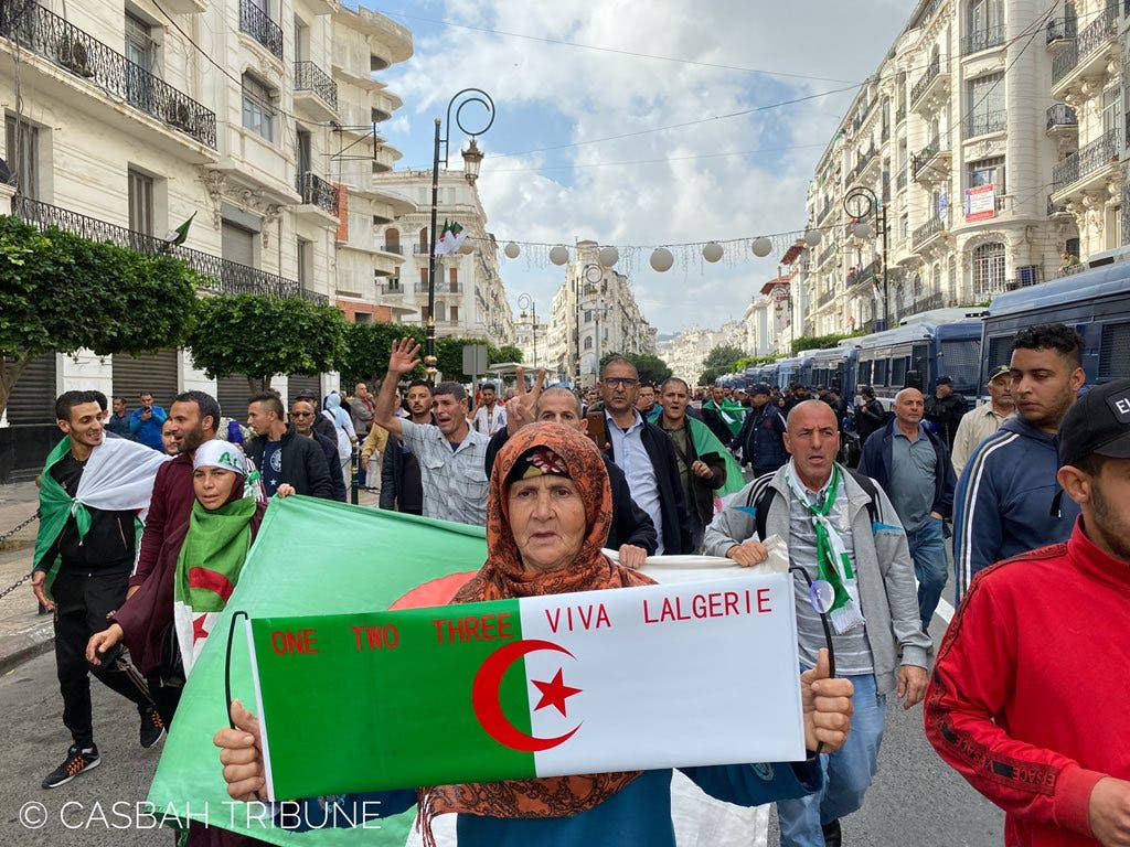 من تظاهرات الجزائر الجمعة