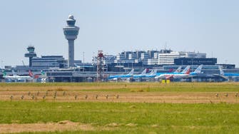 Dutch police: Passengers, crew safely off plane at Schiphol
