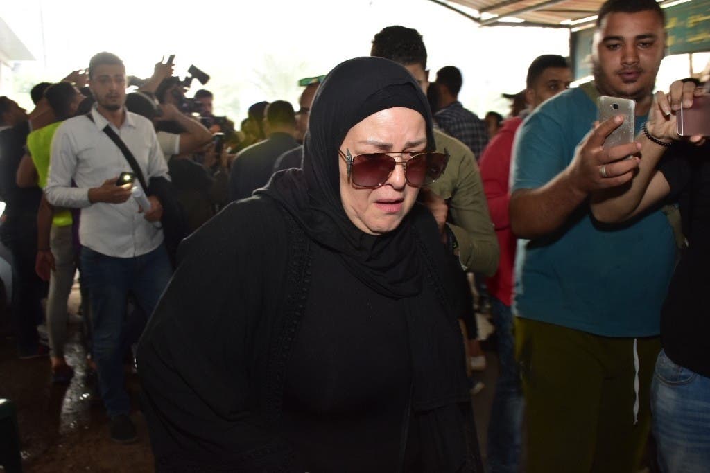 دلال عبدالعزيز