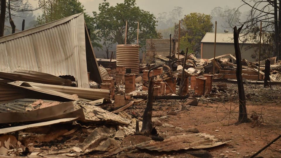 مقتل 3 وإصابة العشرات بحرائق غابات في أستراليا